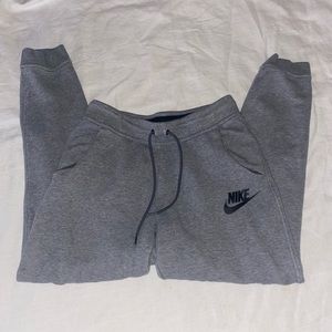 women’s Nike joggers